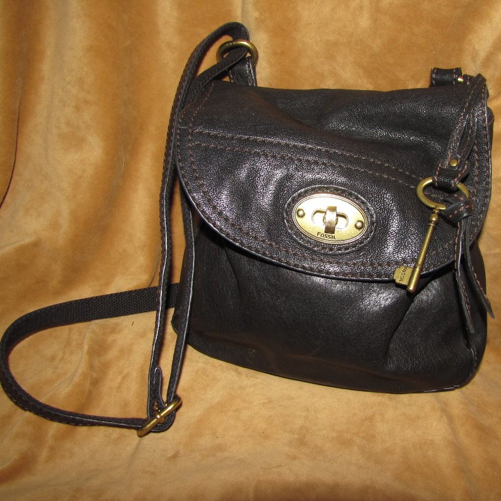 FOSSIL MADDOX Leather Crossbody Organizer in Charcoal Black